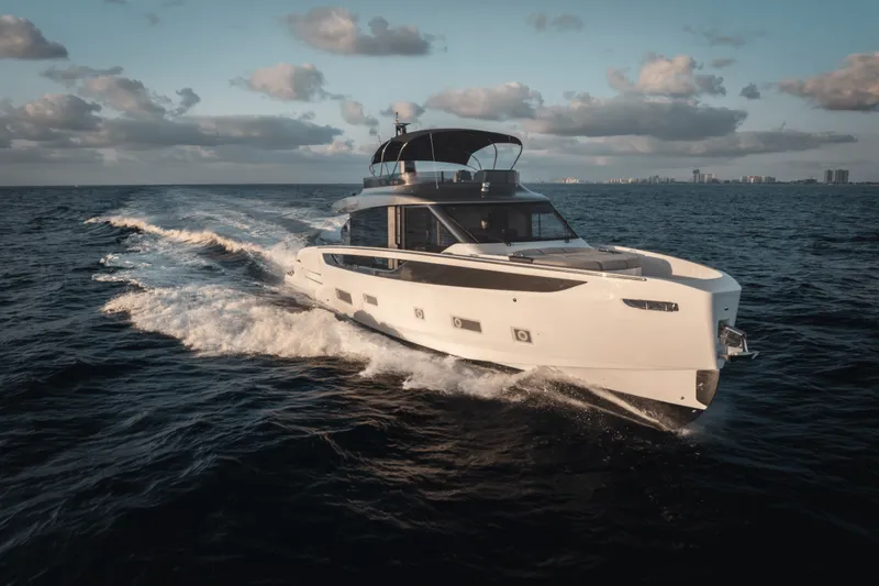 Slide: The Image of Azimut Seadeck 7 2025 - 5289377