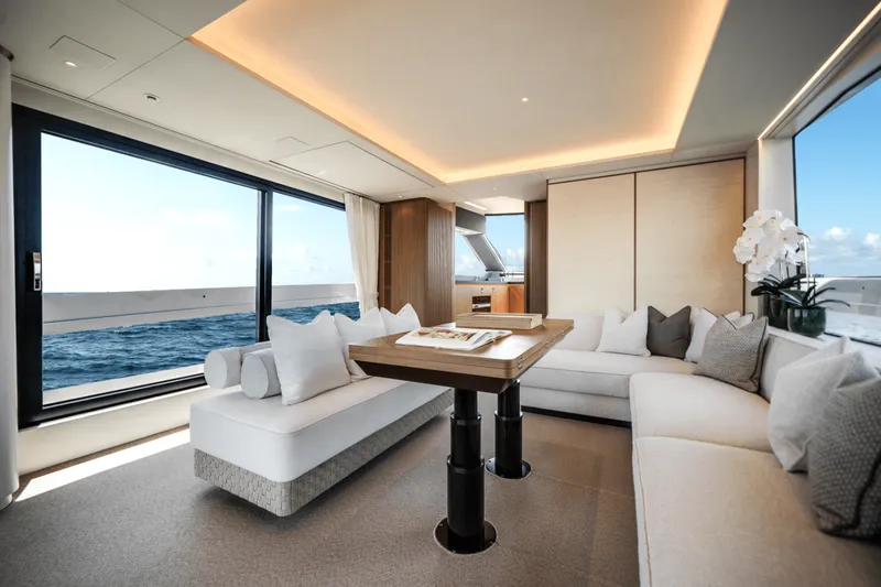 Slide: The Image of Azimut Seadeck 7 2025 - 5289396