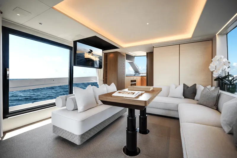 Slide: The Image of Azimut Seadeck 7 2025 - 5289397