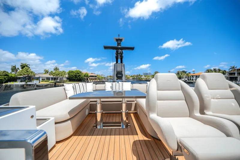 Slide: The Image of Azimut Seadeck 7 2025 - 5289440