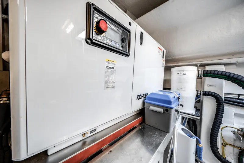 Slide: The Image of Azimut Seadeck 7 2025 - 5289449