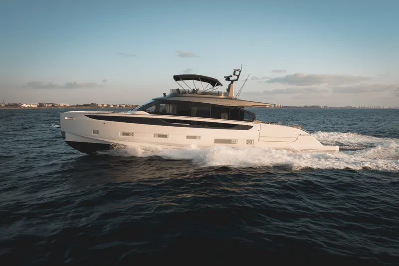 Slide: The Image of Azimut Seadeck 7 2025 - 5289375