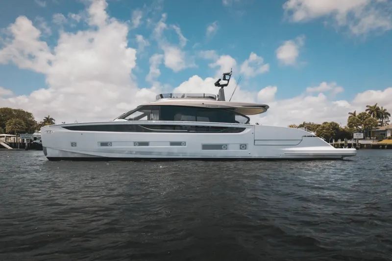 Slide: The Image of Azimut Seadeck 7 2025 - 5289374