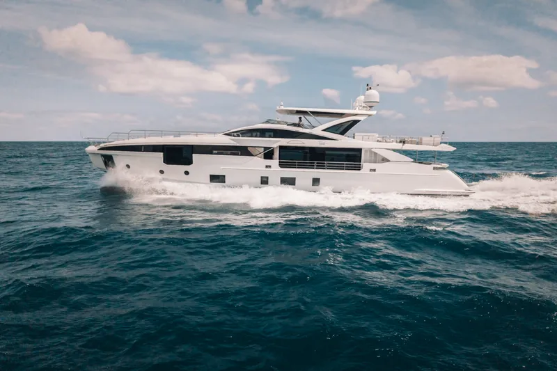The Image of Azimut Grande 32M 2025 - 5273808