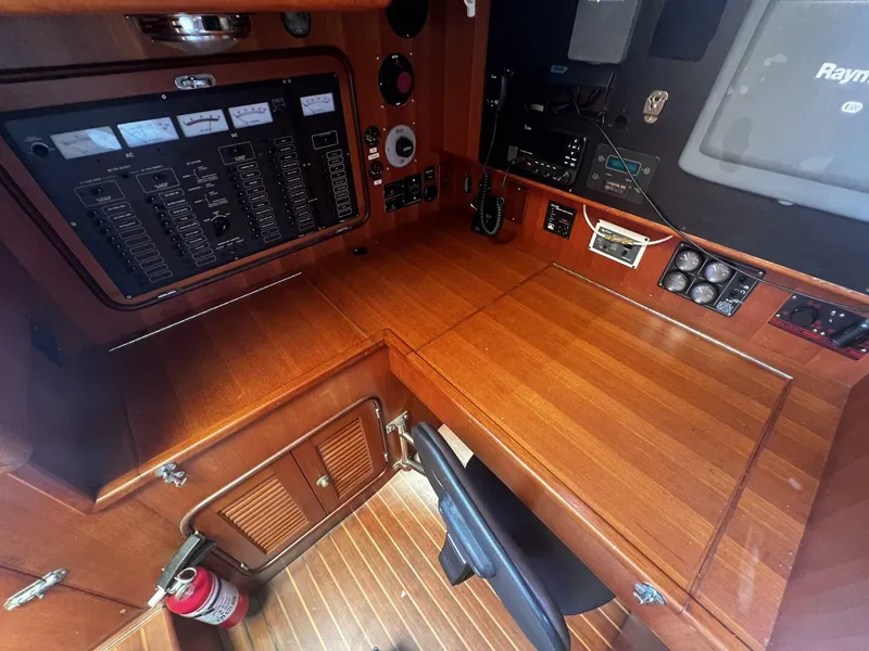 Slide: The Image of Passport 470 2000 - 5115431