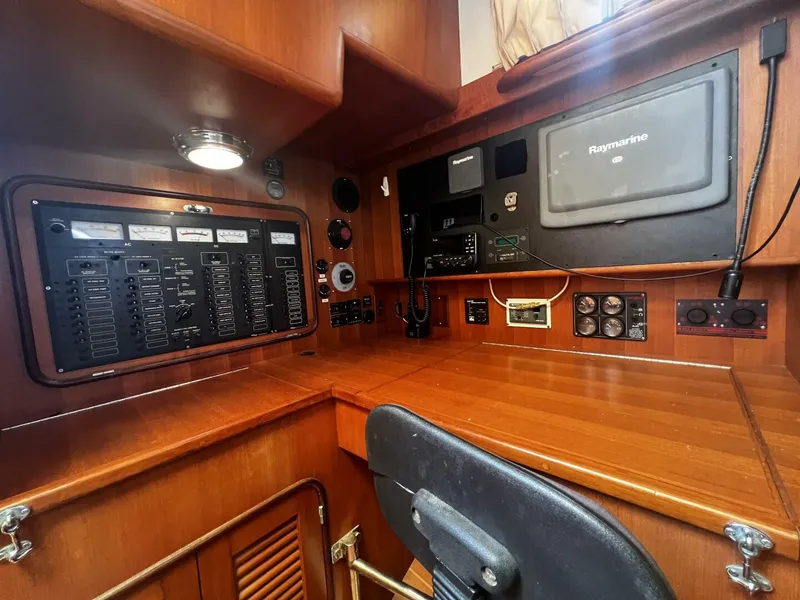 Slide: The Image of Passport 470 2000 - 5115433