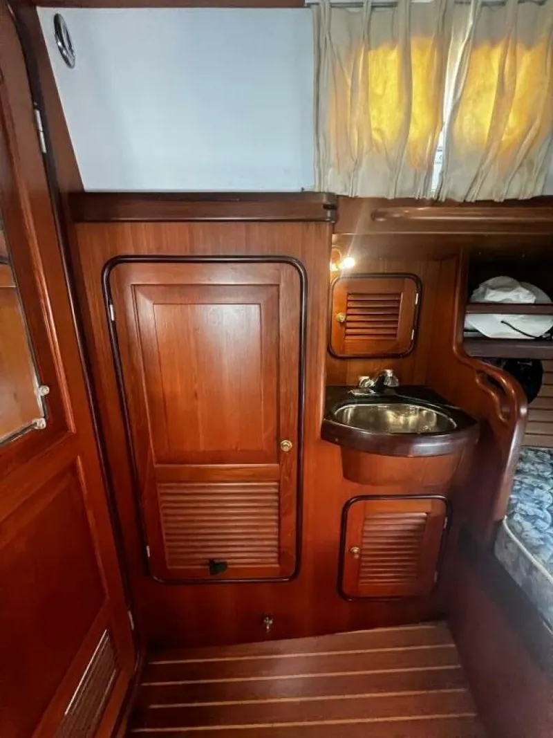 Slide: The Image of Passport 470 2000 - 5115435