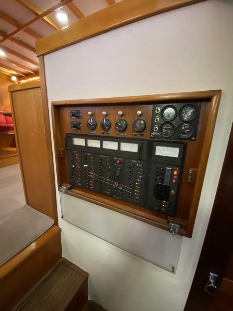 Slide: The Image of Jarvis Newman Lyman Morse Lobster style Cruiser with Aft Cabin 1988 - 5117284