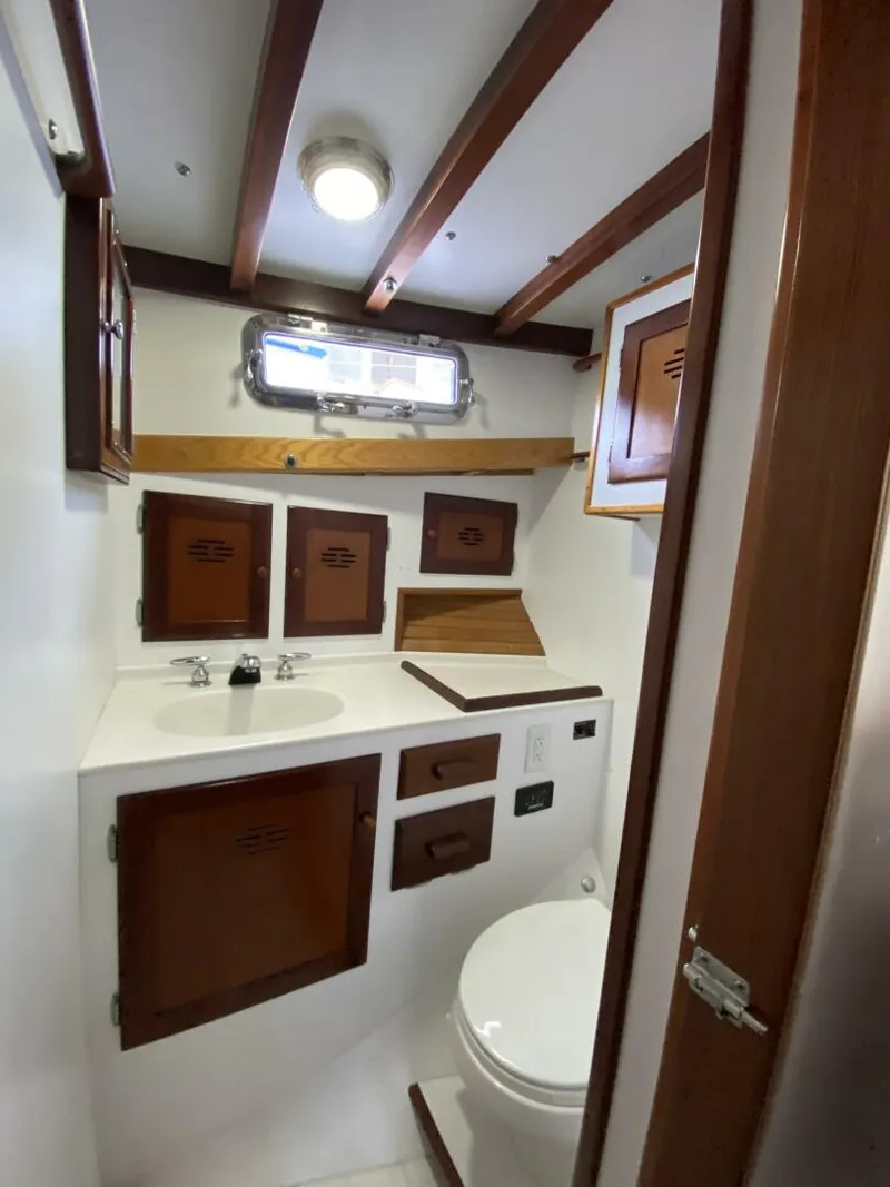 Slide: The Image of Jarvis Newman Lyman Morse Lobster style Cruiser with Aft Cabin 1988 - 5117265