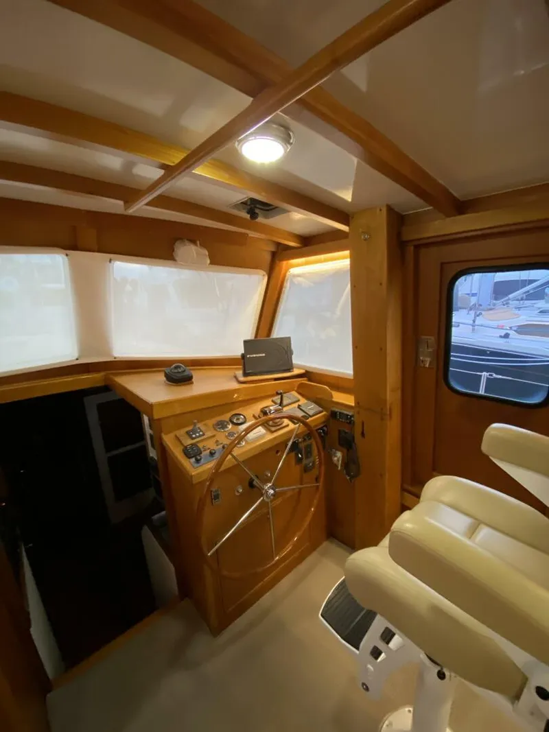 Slide: The Image of Jarvis Newman Lyman Morse Lobster style Cruiser with Aft Cabin 1988 - 5117295