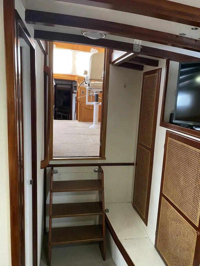Slide: The Image of Jarvis Newman Lyman Morse Lobster style Cruiser with Aft Cabin 1988 - 5117322