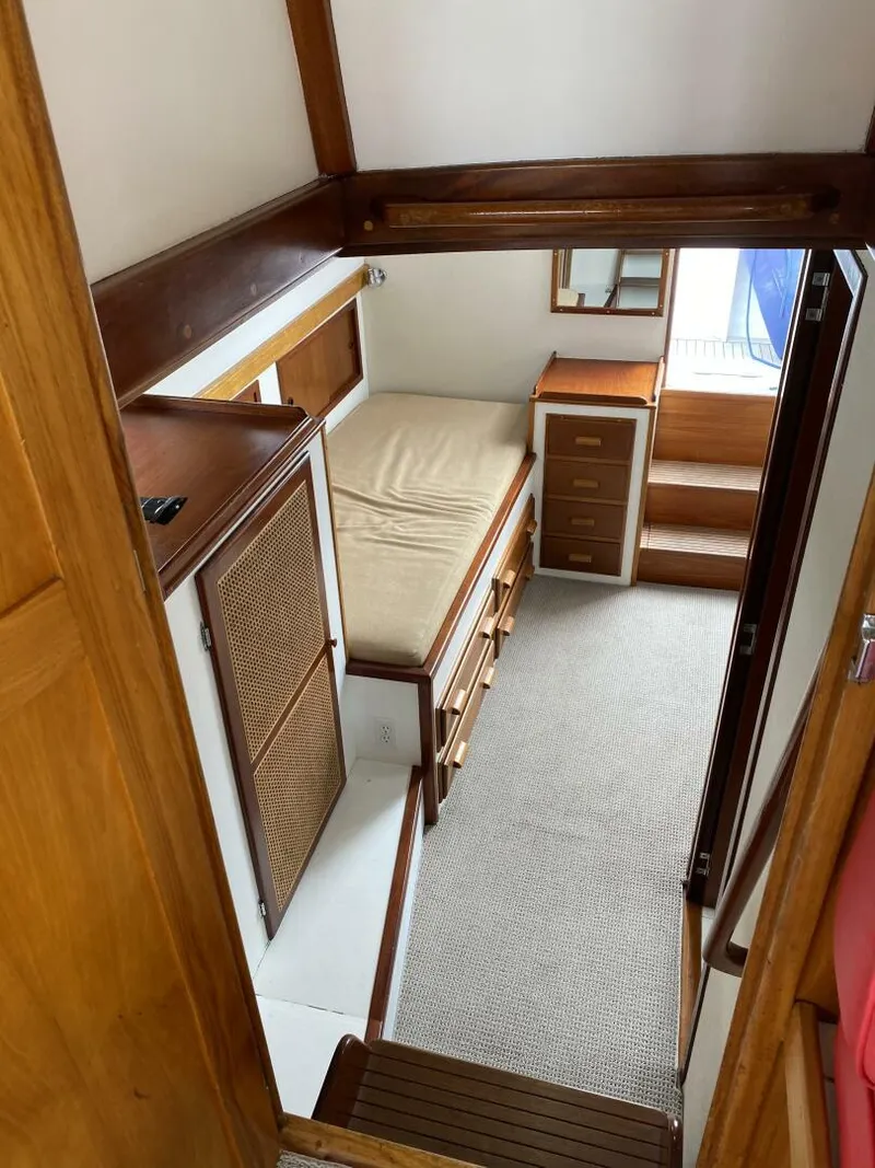 Slide: The Image of Jarvis Newman Lyman Morse Lobster style Cruiser with Aft Cabin 1988 - 5117334