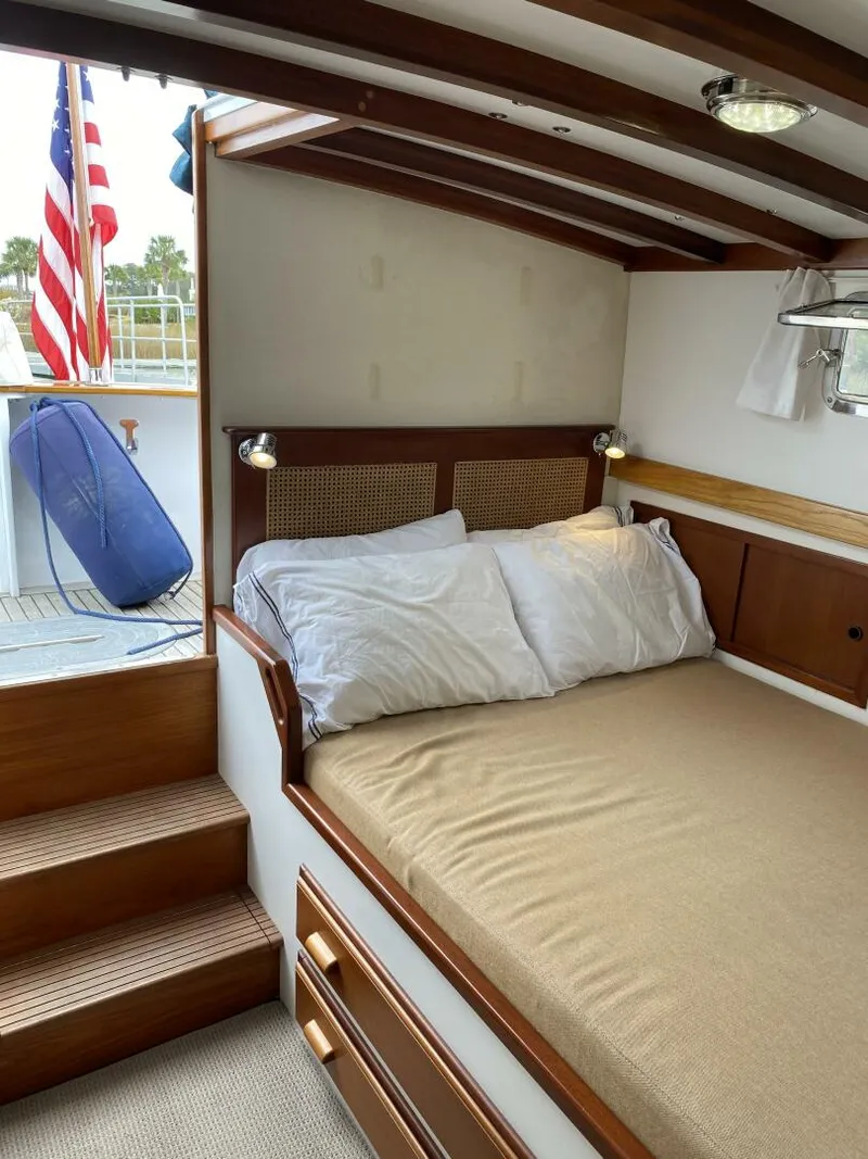 Slide: The Image of Jarvis Newman Lyman Morse Lobster style Cruiser with Aft Cabin 1988 - 5117337