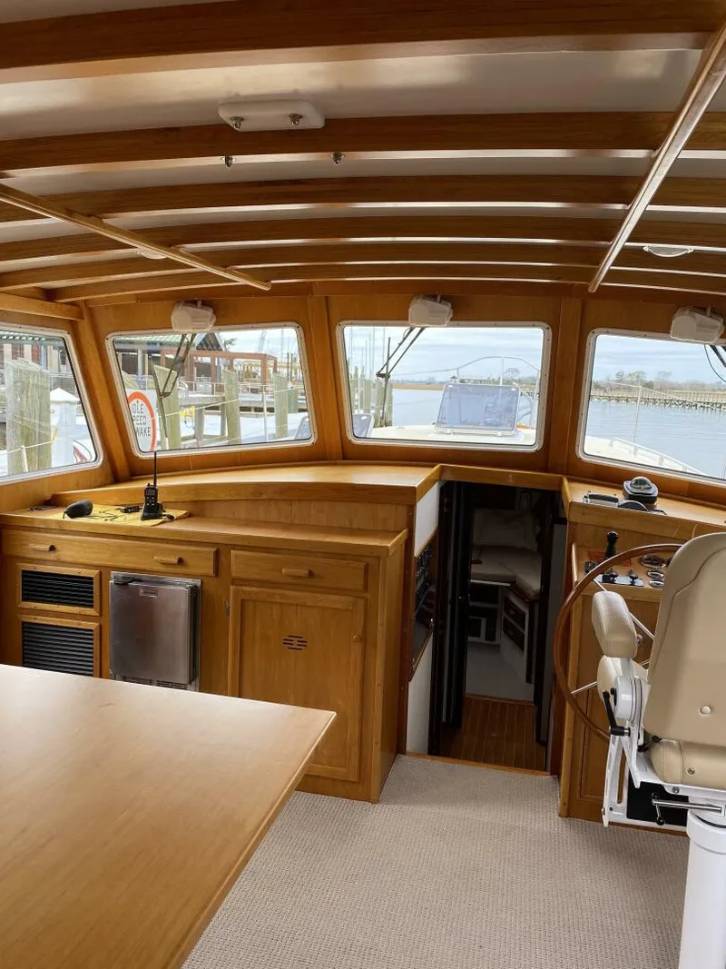 Slide: The Image of Jarvis Newman Lyman Morse Lobster style Cruiser with Aft Cabin 1988 - 5117344