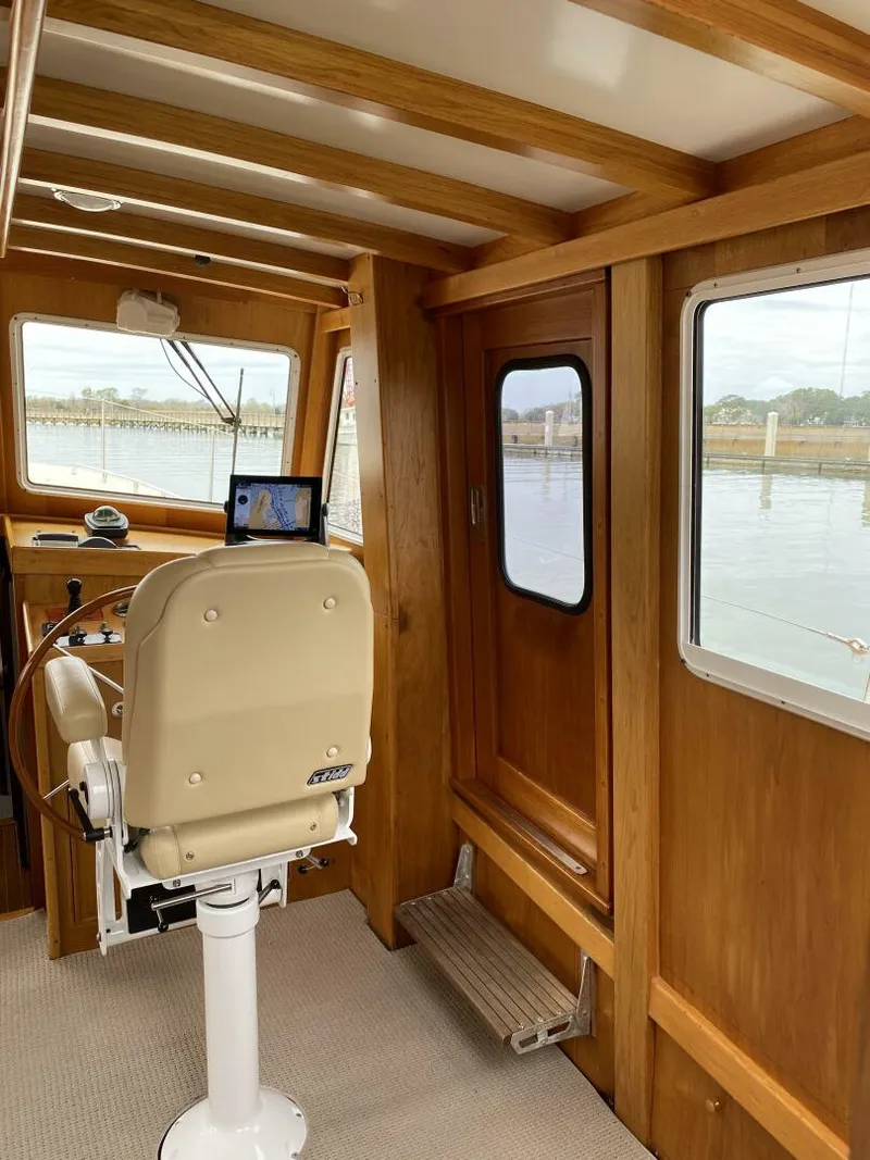 Slide: The Image of Jarvis Newman Lyman Morse Lobster style Cruiser with Aft Cabin 1988 - 5117348
