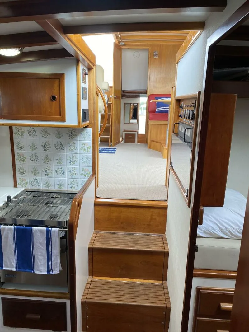 Slide: The Image of Jarvis Newman Lyman Morse Lobster style Cruiser with Aft Cabin 1988 - 5117359