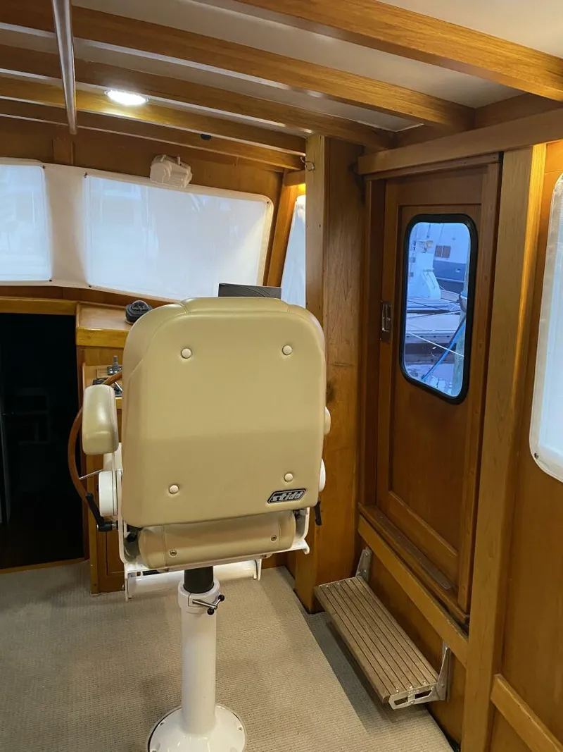 Slide: The Image of Jarvis Newman Lyman Morse Lobster style Cruiser with Aft Cabin 1988 - 5117299