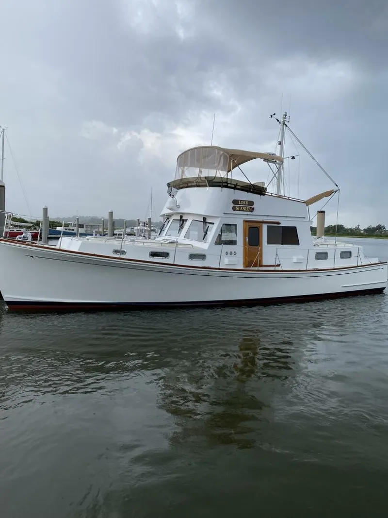 Slide: The Image of Jarvis Newman Lyman Morse Lobster style Cruiser with Aft Cabin 1988 - 5430073