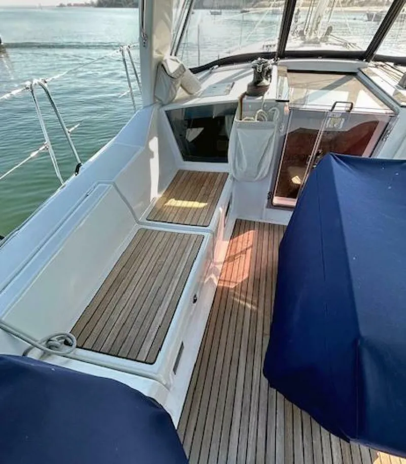 Slide: The Image of Beneteau 41.1 2021 - 5117712