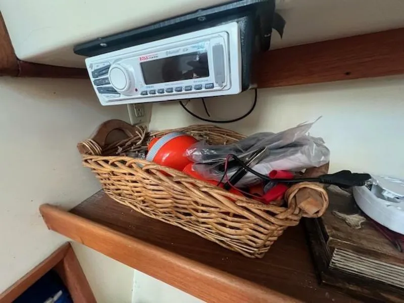 Slide: The Image of Blue Seas Flybridge Cruiser 1989 - 5118129