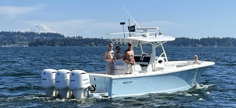 Slide: The Image of Regulator Marine 34SS Center Console 2015 - 5118162