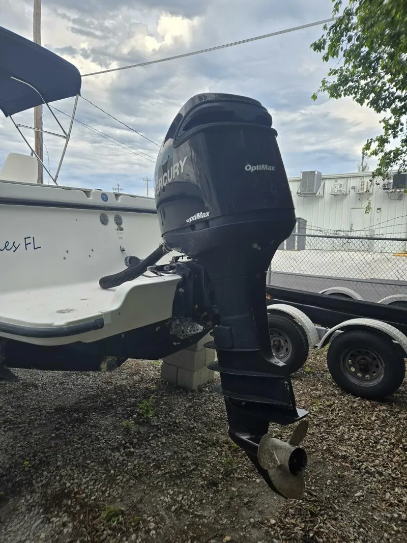 Slide: The Image of Trophy 2503 Center Console 1998 - 5118368