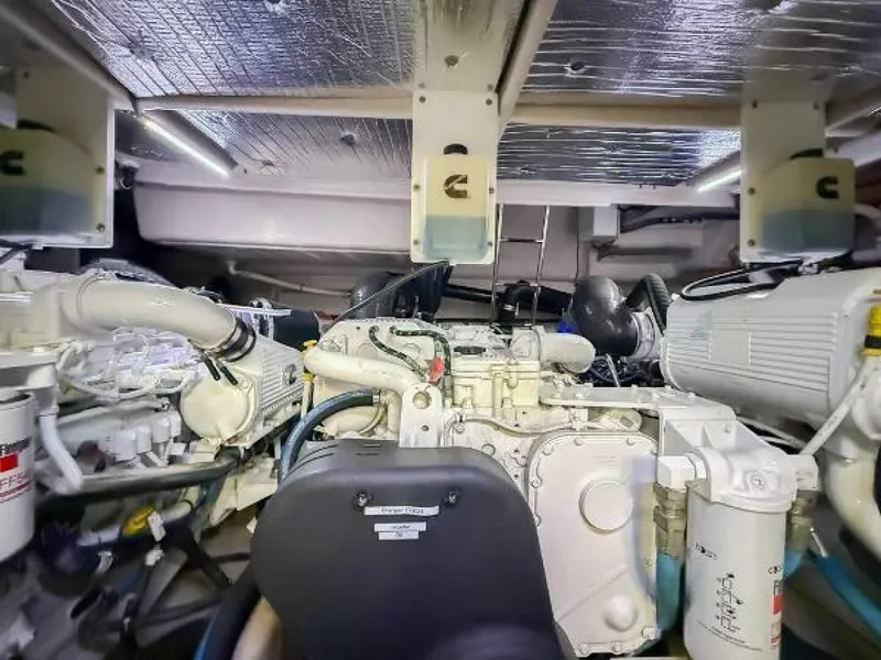 Slide: The Image of Sea Ray L590 Fly 2018 - 5118798