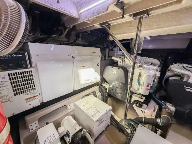 Slide: The Image of Sea Ray L590 Fly 2018 - 5118801