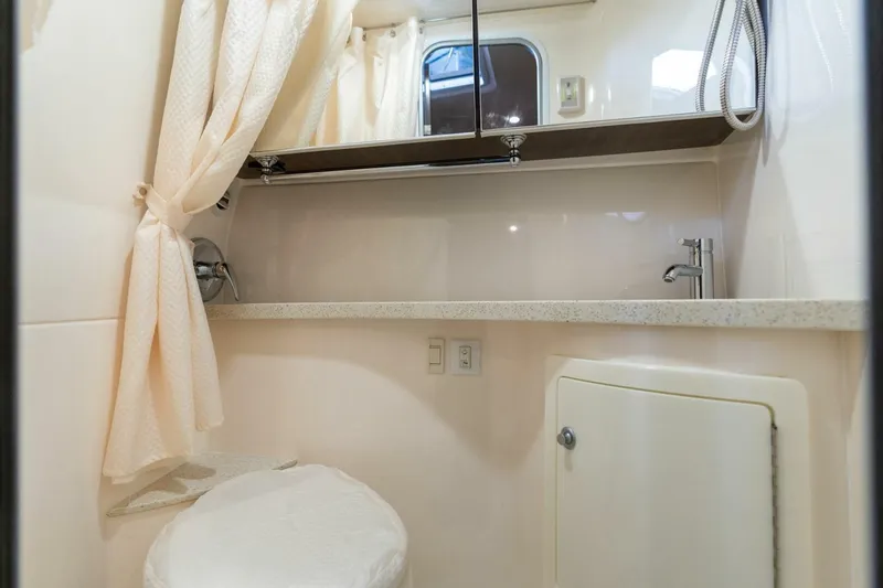 Slide: The Image of Regal 28 Express 2016 - 5119561