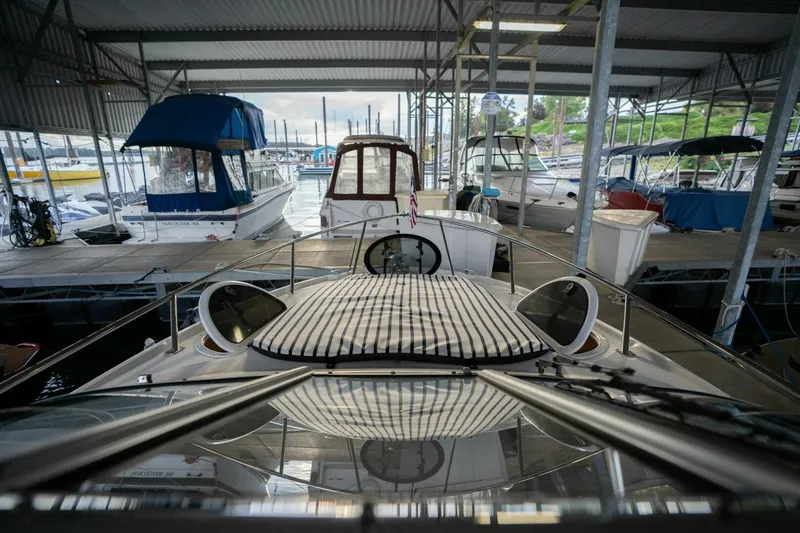 Slide: The Image of Regal 28 Express 2016 - 5119602