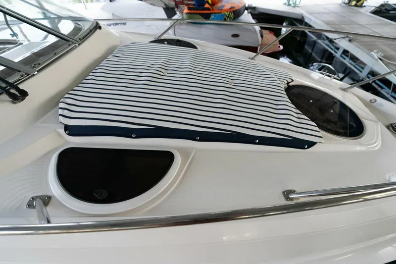 Slide: The Image of Regal 28 Express 2016 - 5119605