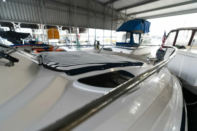 Slide: The Image of Regal 28 Express 2016 - 5119608