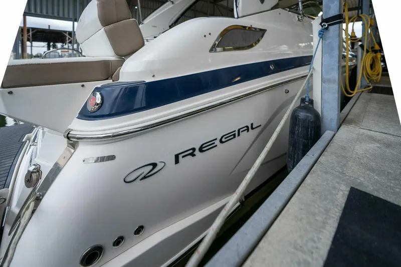 Slide: The Image of Regal 28 Express 2016 - 5119618