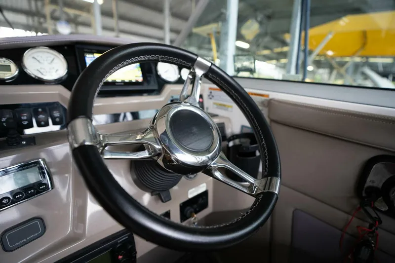 Slide: The Image of Regal 28 Express 2016 - 5119622