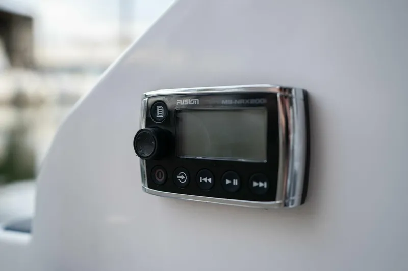 Slide: The Image of Regal 28 Express 2016 - 5119625