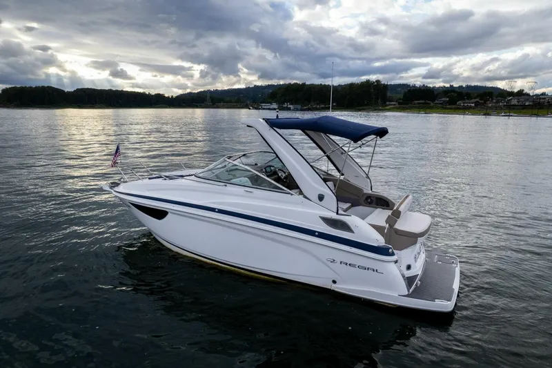 Slide: The Image of Regal 28 Express 2016 - 5119631