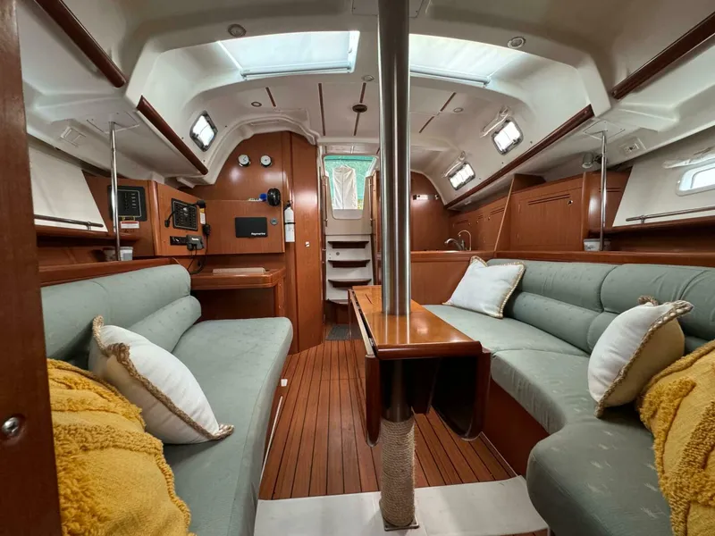 Slide: The Image of Beneteau Oceanis Clipper 343 2007 - 5123830