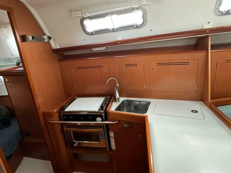 Slide: The Image of Beneteau Oceanis Clipper 343 2007 - 5123836