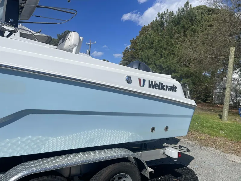 Slide: The Image of Wellcraft 222 Fisherman 2022 - 5286895