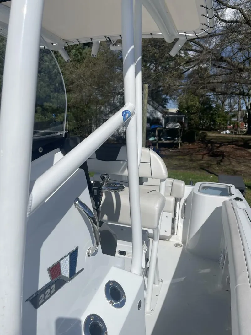 Slide: The Image of Wellcraft 222 Fisherman 2022 - 5286877