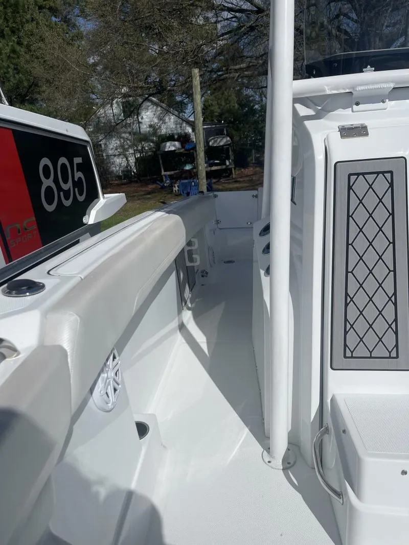 Slide: The Image of Wellcraft 222 Fisherman 2022 - 5286878