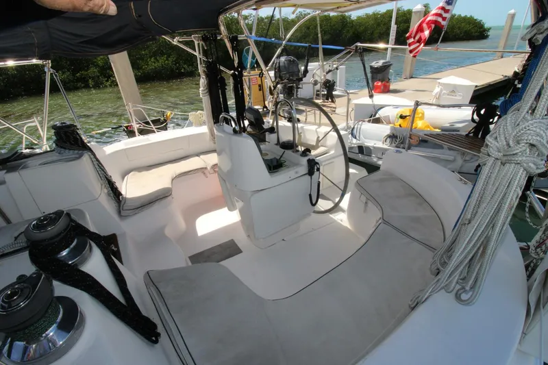 Slide: The Image of Hunter 410 2002 - 5120245