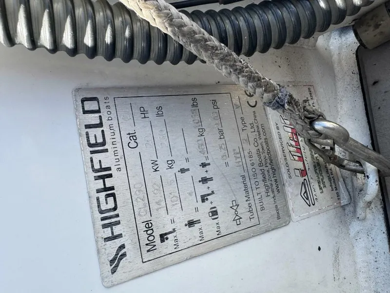 Slide: The Image of Hunter 410 2002 - 5120250