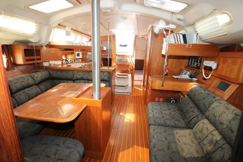 Slide: The Image of Hunter 410 2002 - 5120304