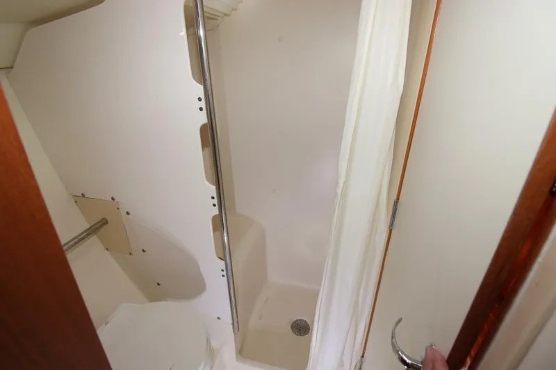 Slide: The Image of Hunter 410 2002 - 5120351