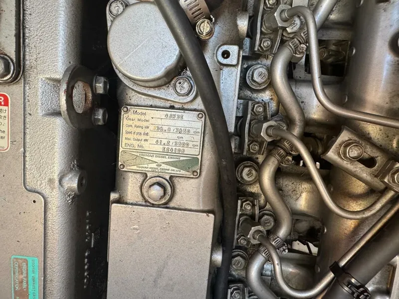 Slide: The Image of Hunter 410 2002 - 5120357