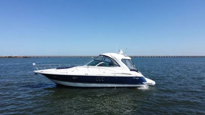 Slide: The Image of 2007 42 Cruisers Express - Got Tubes II - Profile - 5120344