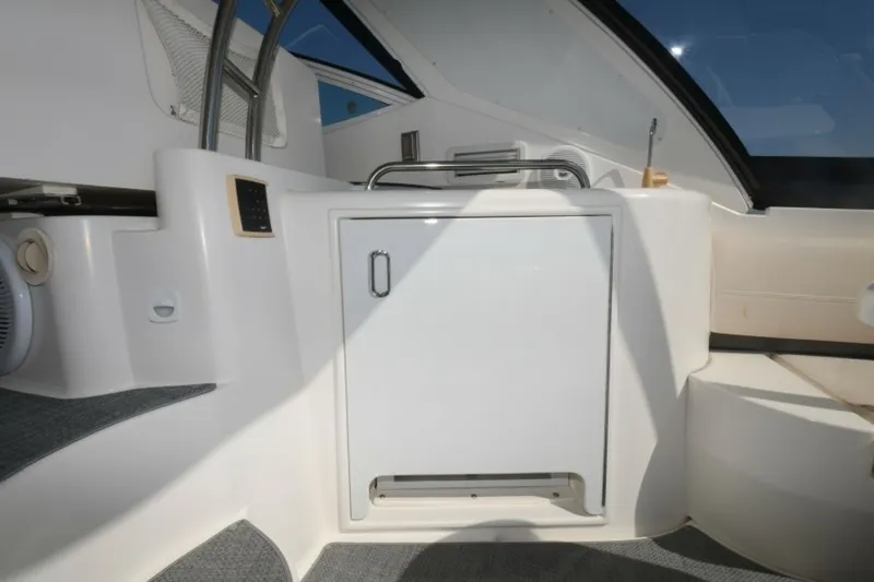 Slide: The Image of 2007 42 Cruisers Express - Got Tubes II - Cockpit Refrigerator - 5120316