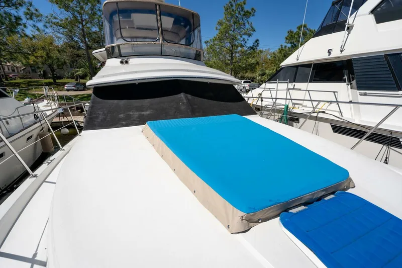 Slide: The Image of Carver 42 Aft Cabin 1988 - 5120952