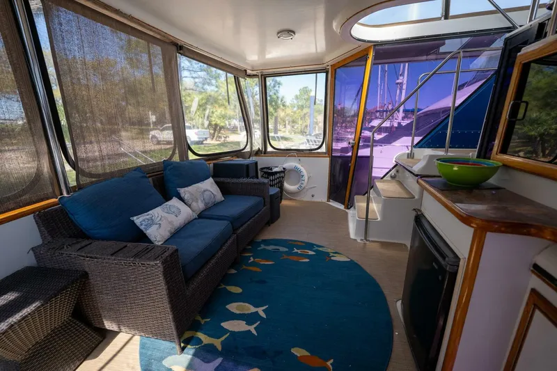 Slide: The Image of Carver 42 Aft Cabin 1988 - 5120955